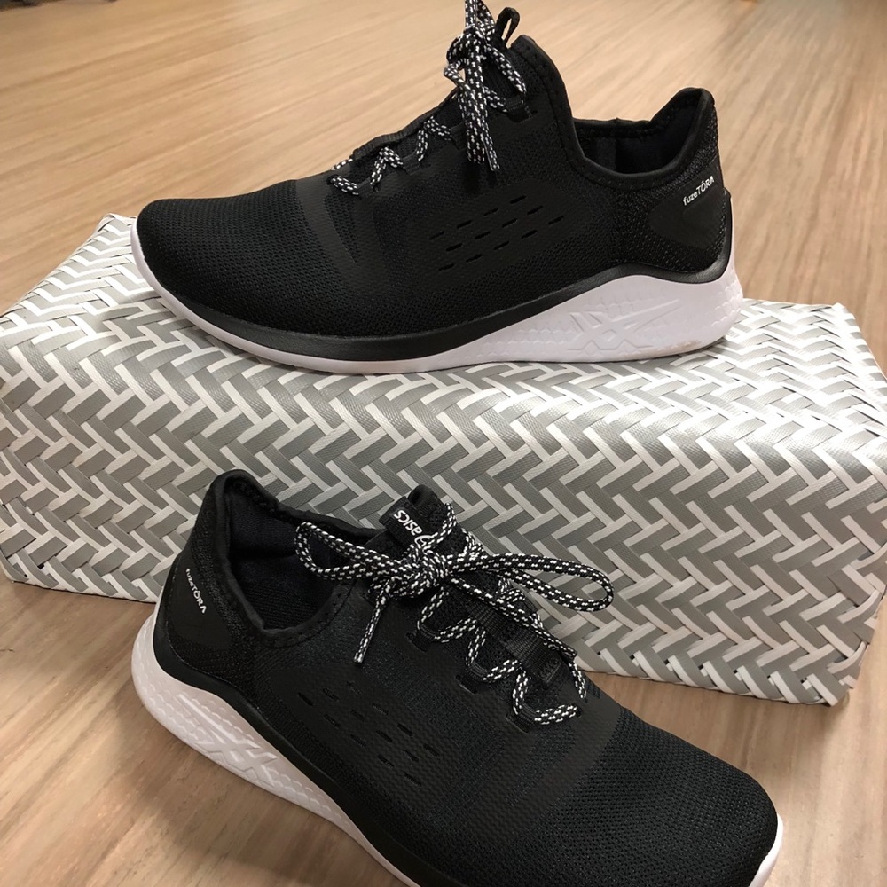 Asics Size 7 Black sneakers